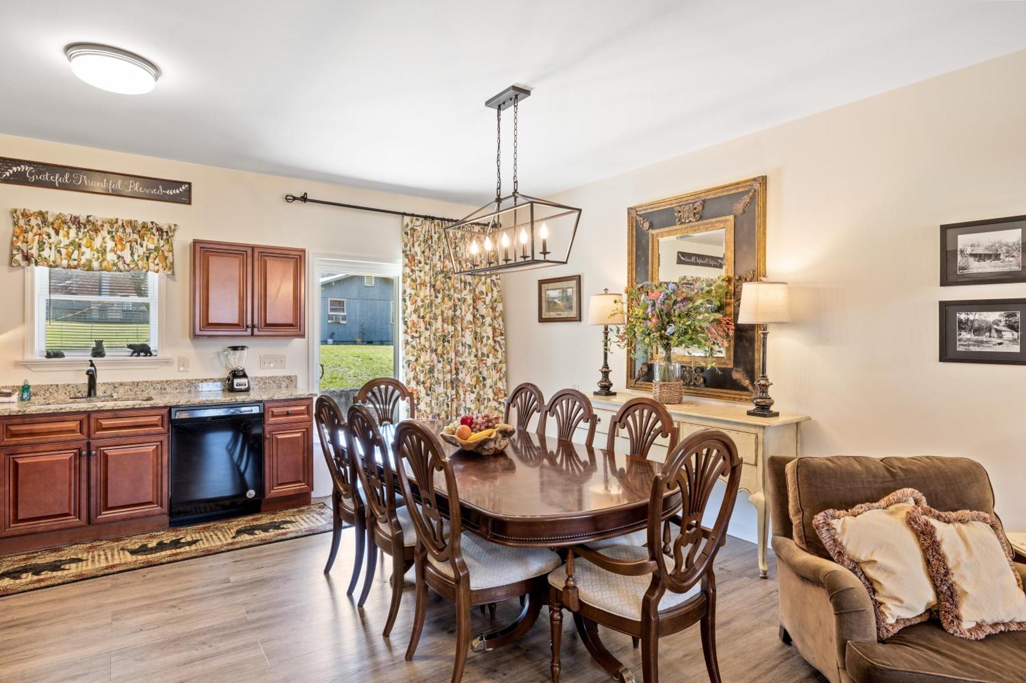 Bear Pass Is A 3 Bed 2 Bath Craftsman Style Home Located Within Walking Distance To Dt Gatlinburg Exteriér fotografie